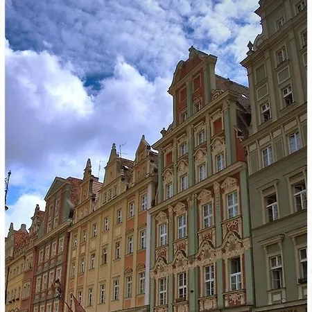 شقة As *